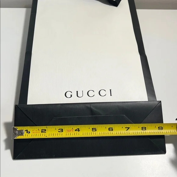 Black and White Gucci Shopping Bag - Picture 8 of 9